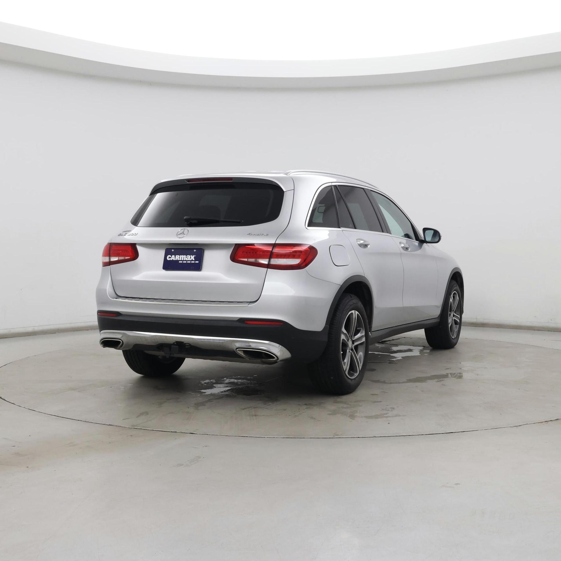 Thumbnail: 2017 Mercedes-Benz GLC - 8