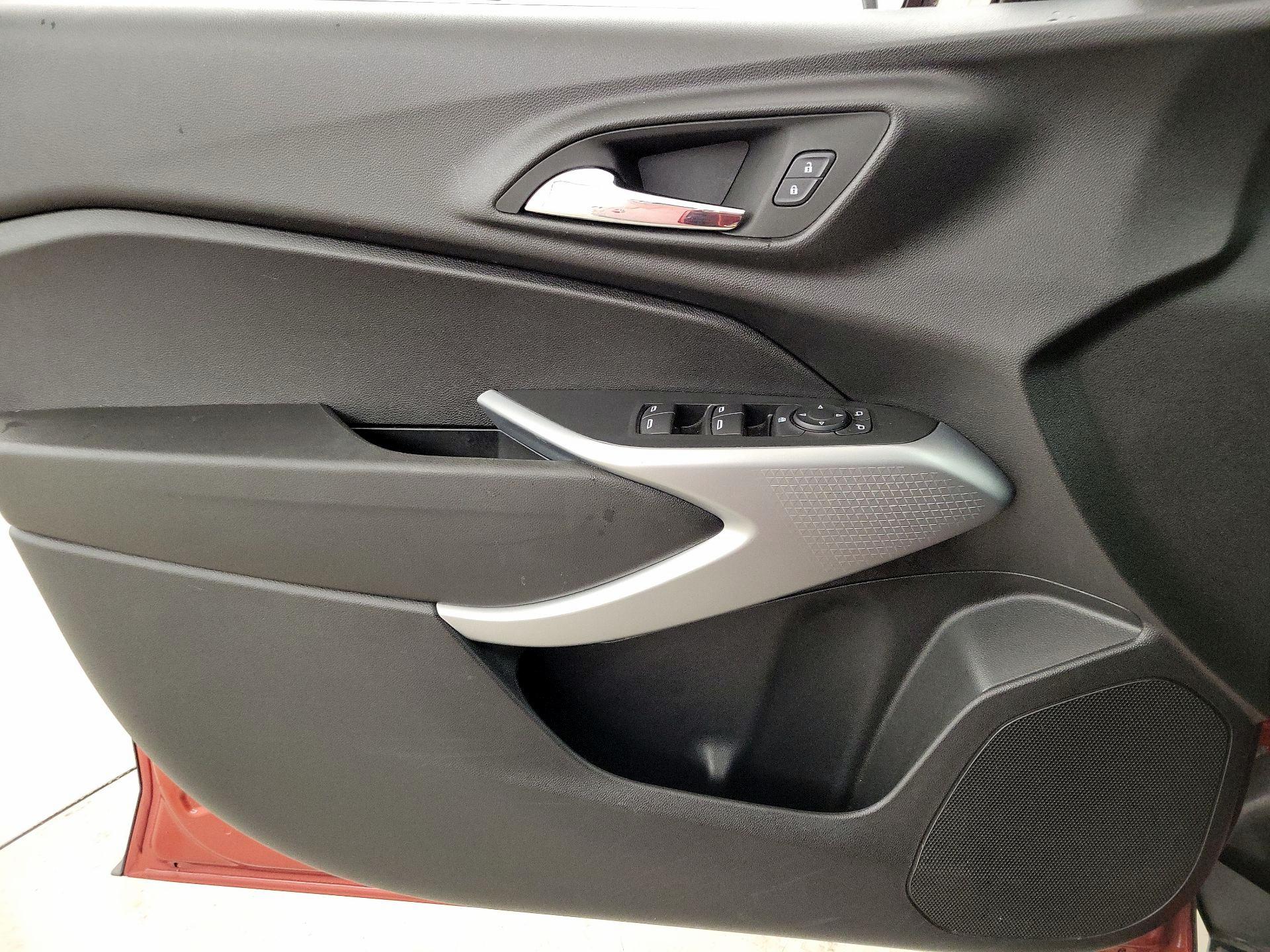 Thumbnail: 2024 Chevrolet Trax - 12