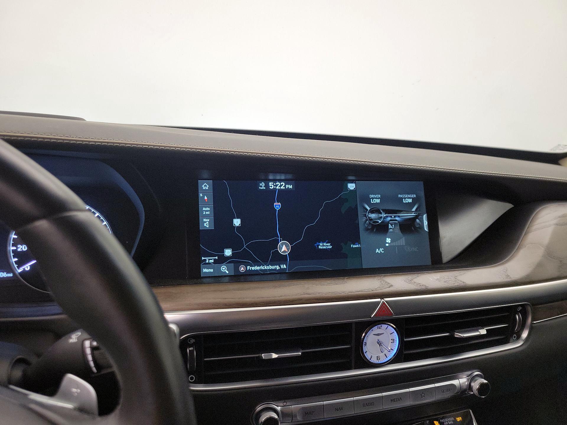 Thumbnail: 2022 Genesis G90 - 14