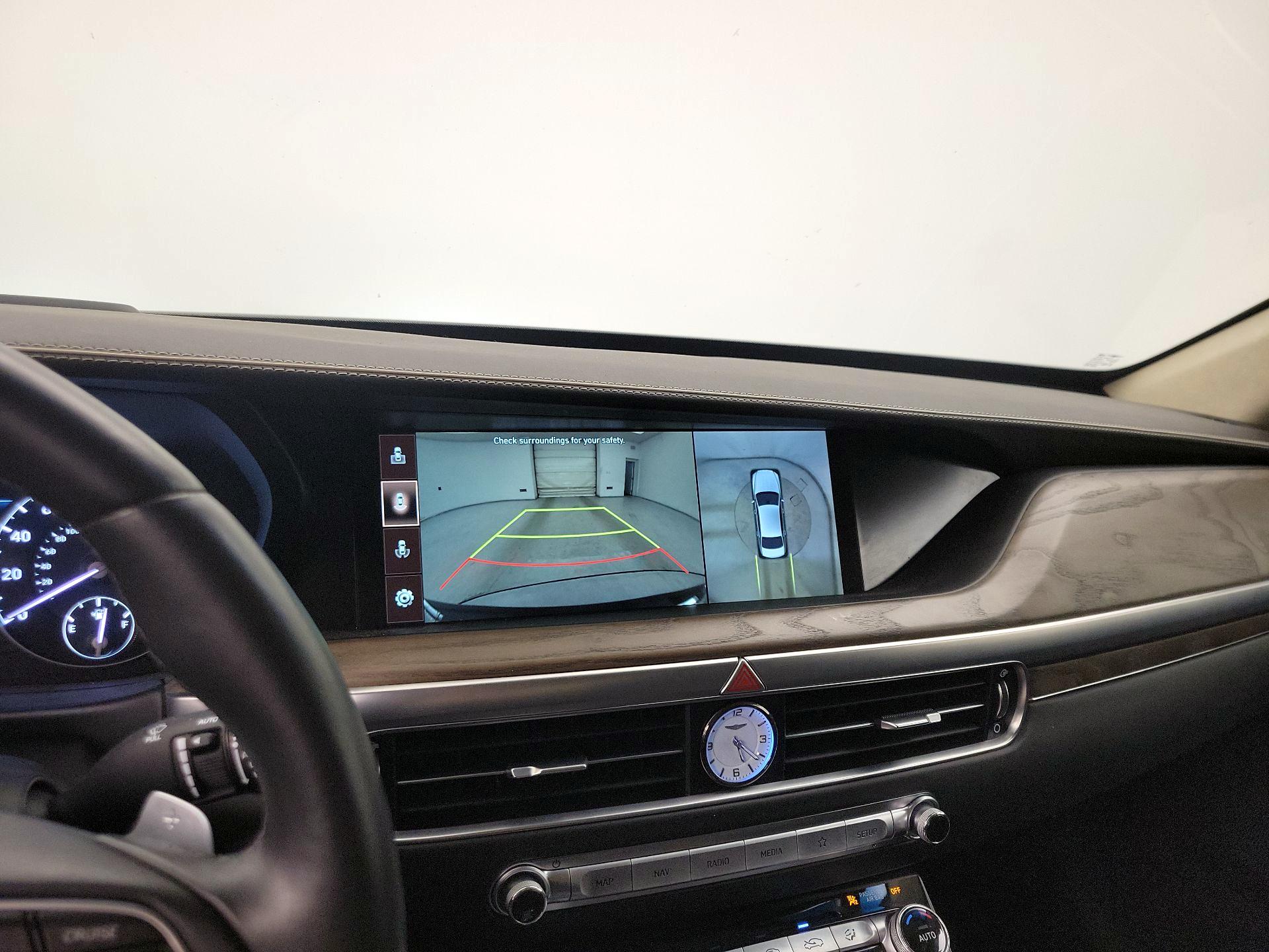Thumbnail: 2022 Genesis G90 - 15