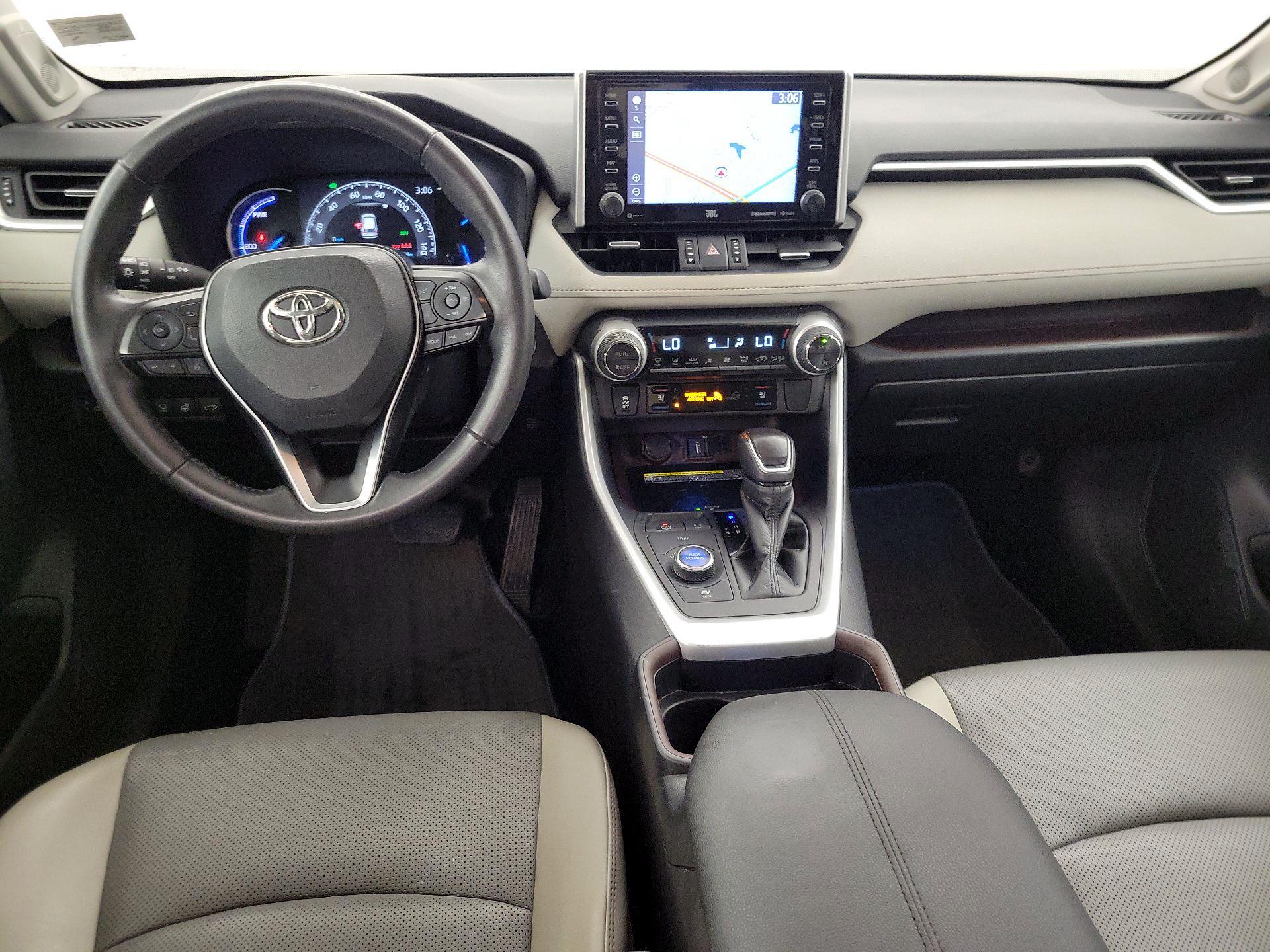 Thumbnail: 2020 Toyota RAV4 - 9
