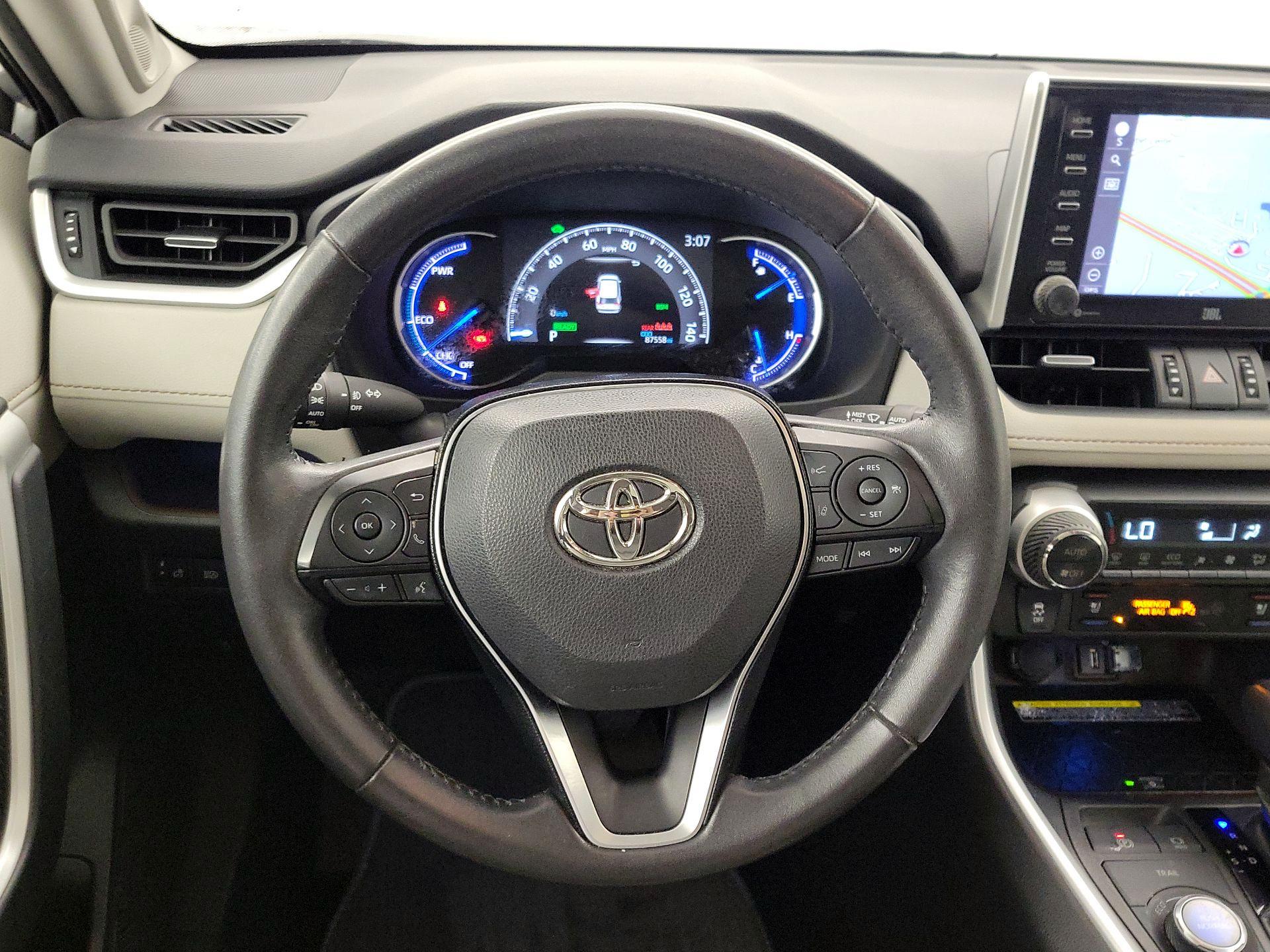 Thumbnail: 2020 Toyota RAV4 - 10