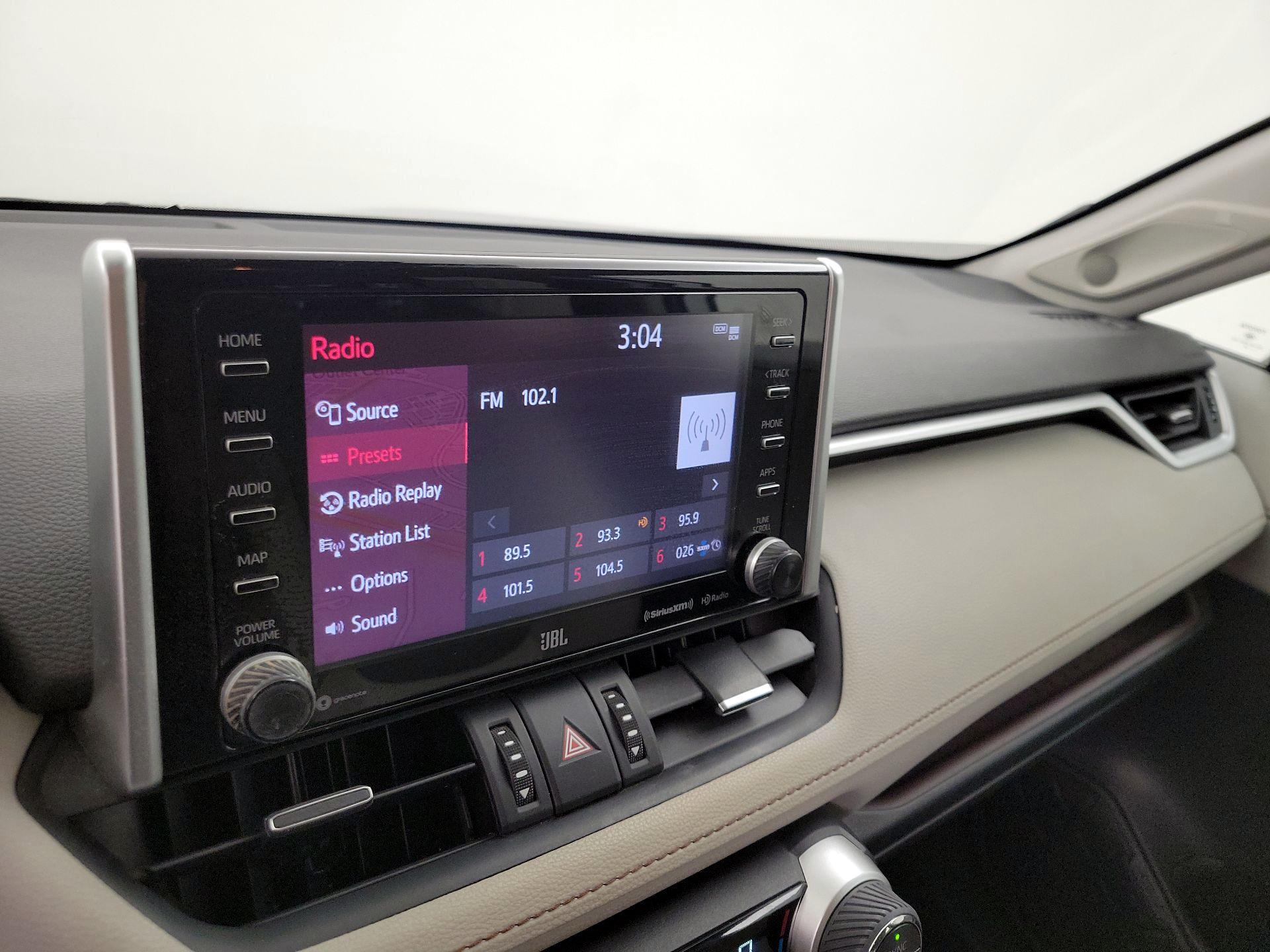 Thumbnail: 2020 Toyota RAV4 - 16