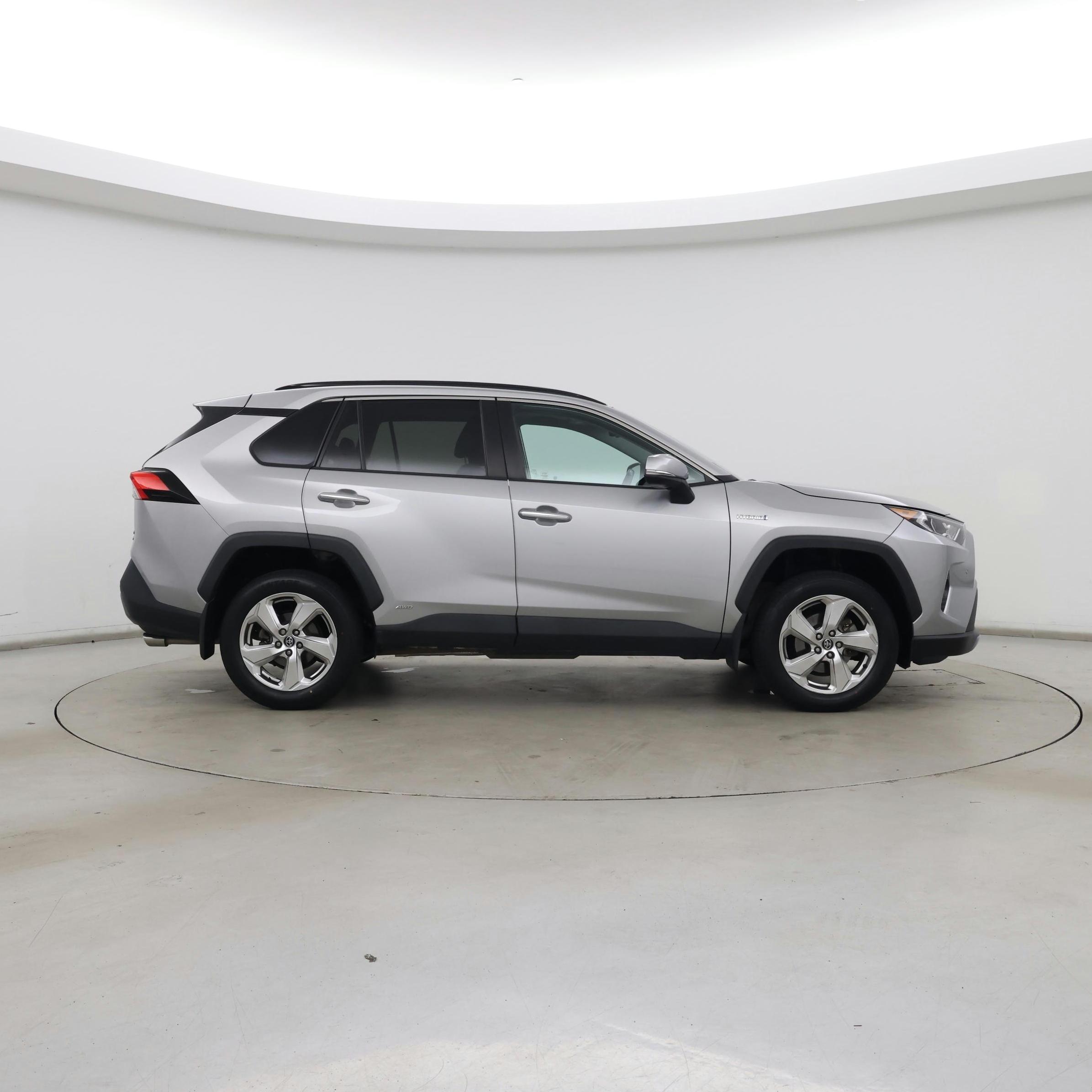 Thumbnail: 2020 Toyota RAV4 - 7