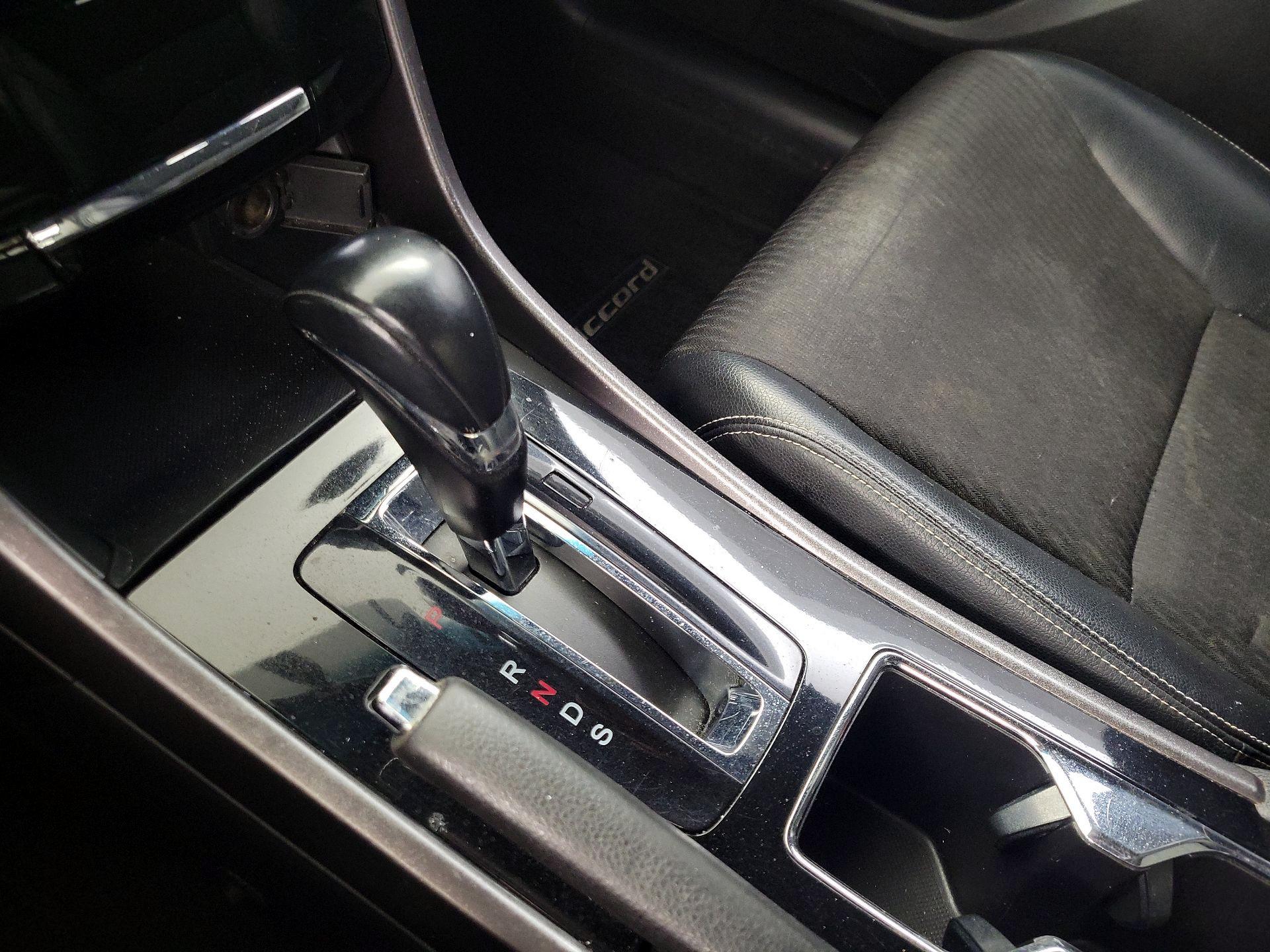 Thumbnail: 2016 Honda Accord - 17