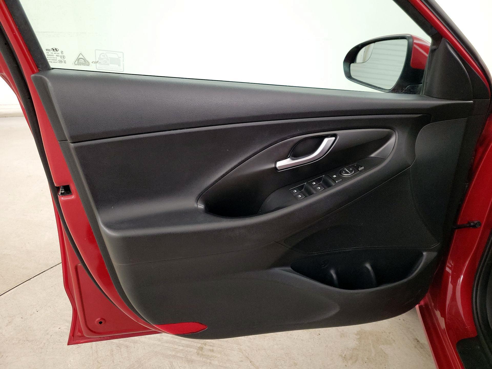 Thumbnail: 2019 Hyundai Elantra - 12