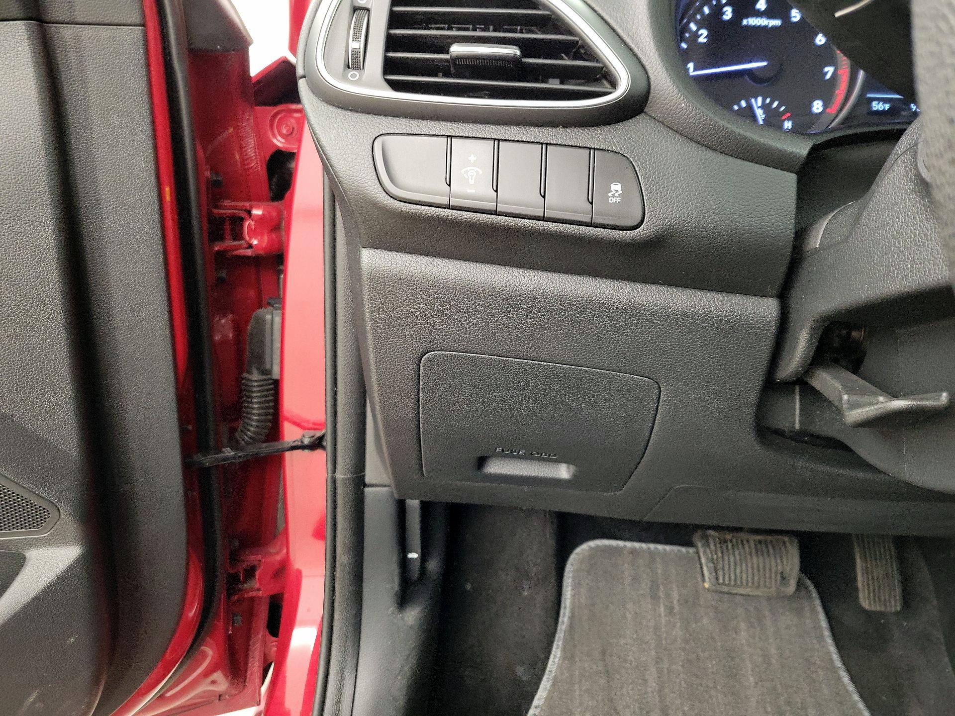 Thumbnail: 2019 Hyundai Elantra - 13