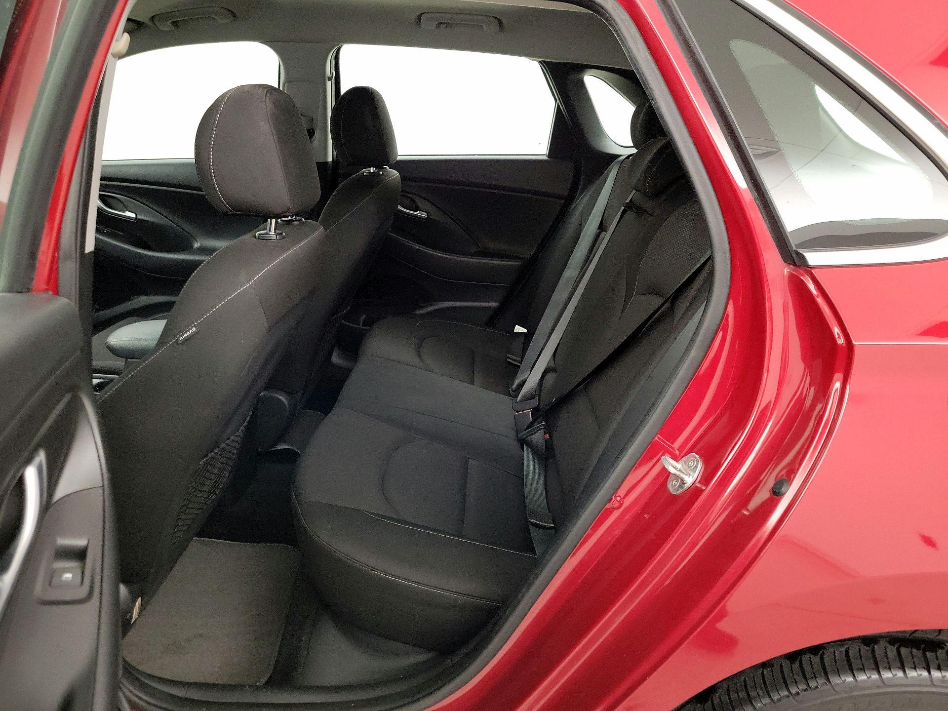 Thumbnail: 2019 Hyundai Elantra - 19