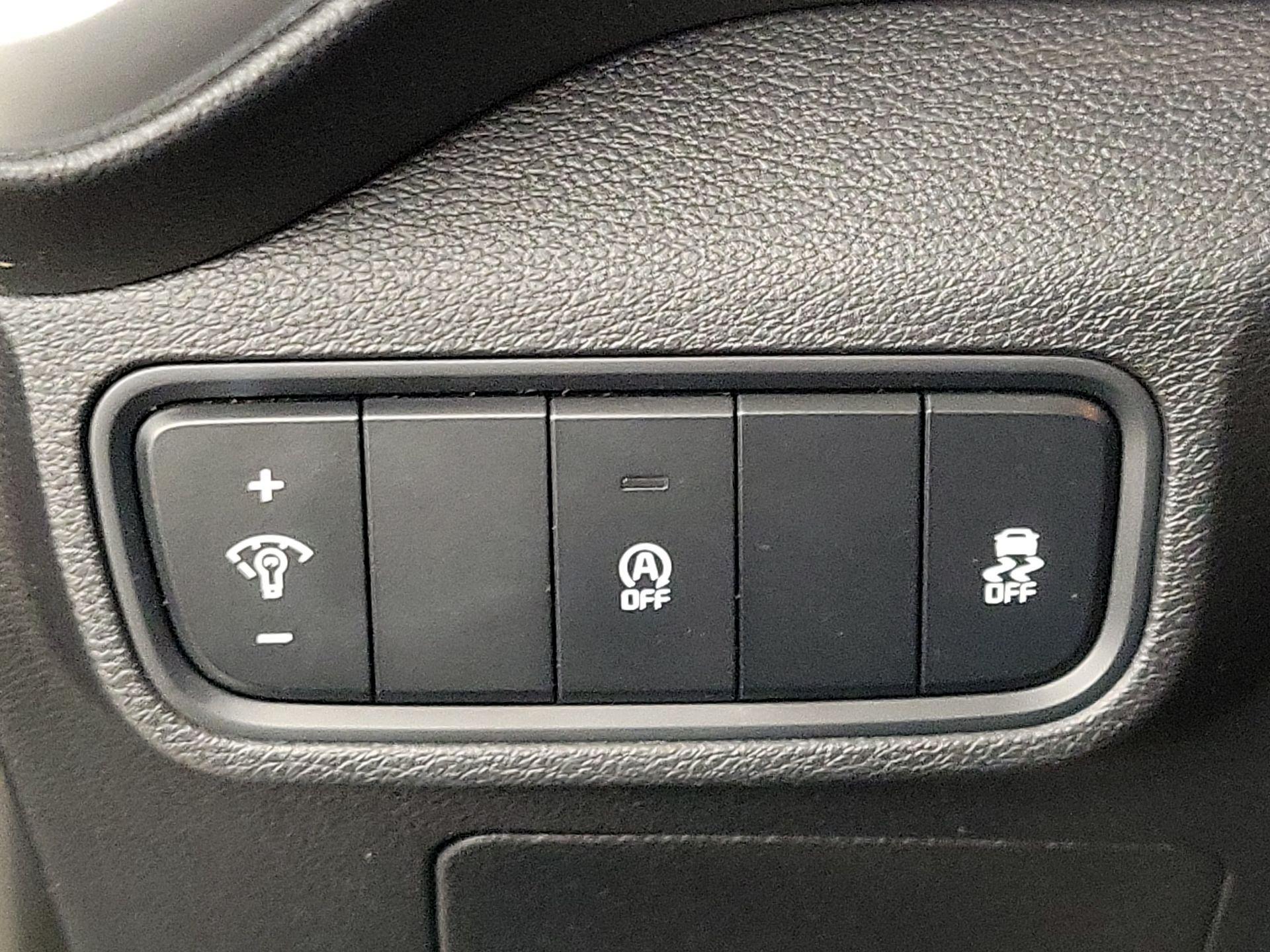 Thumbnail: 2020 Kia Soul - 13