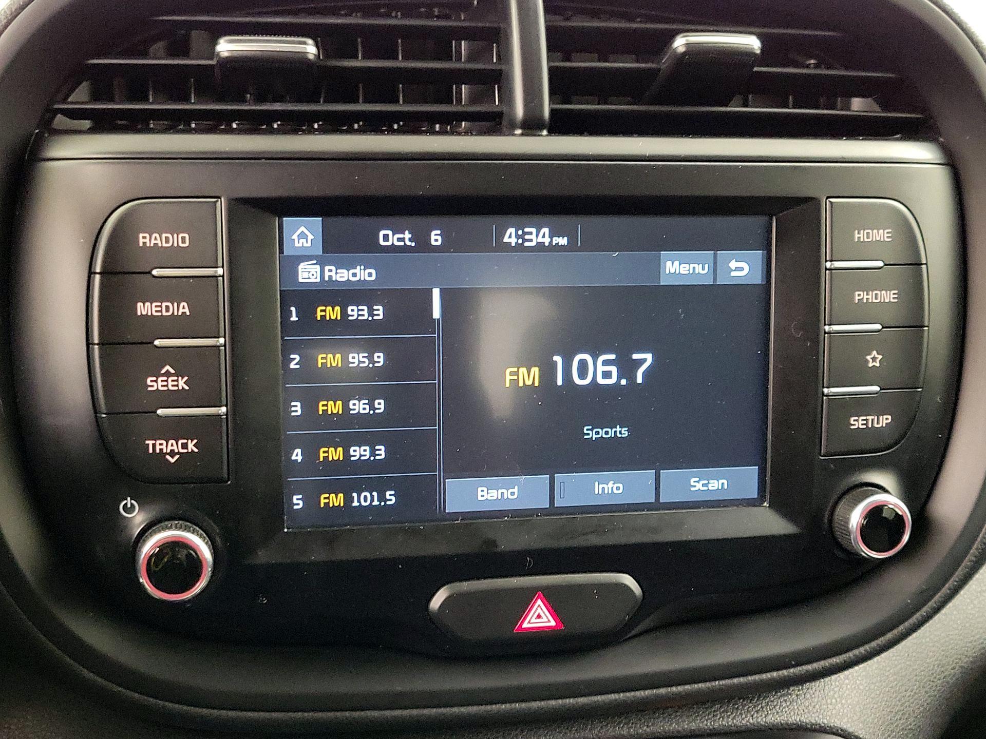 Thumbnail: 2020 Kia Soul - 15