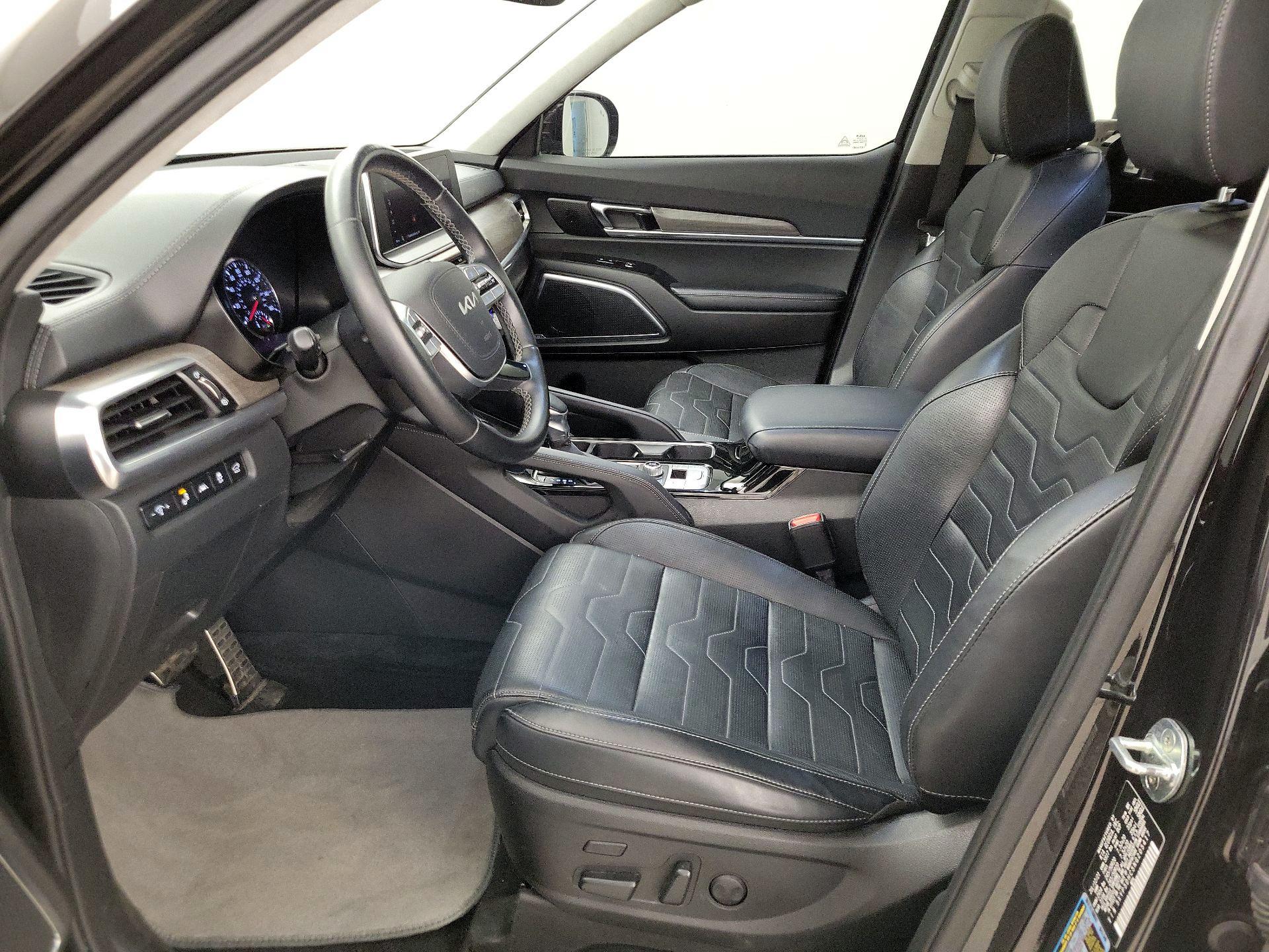 Thumbnail: 2022 Kia Telluride - 11