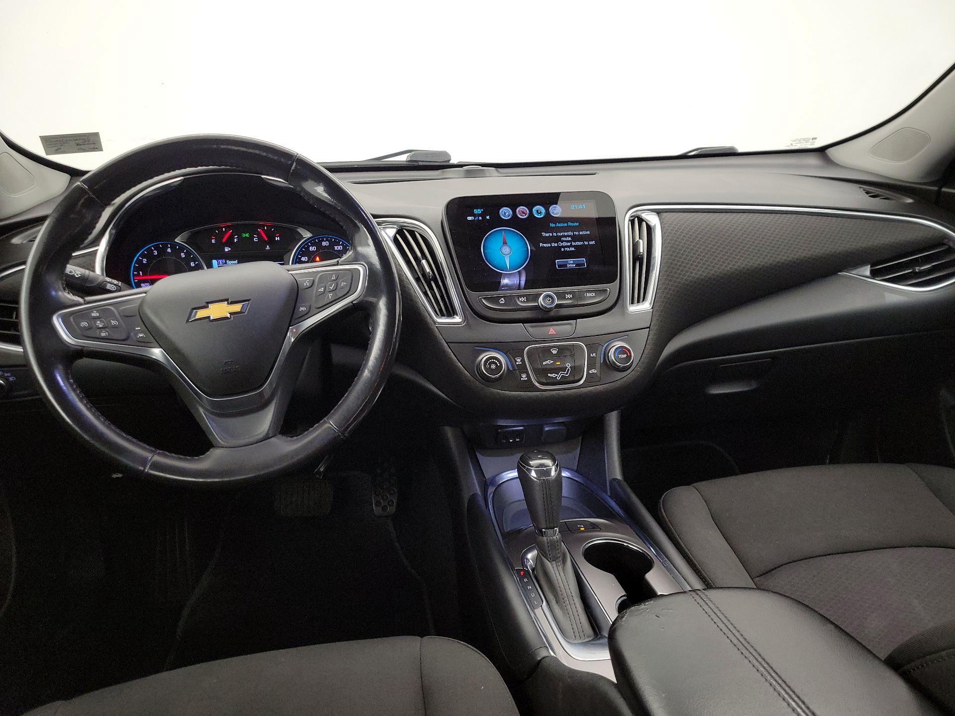 Thumbnail: 2018 Chevrolet Malibu - 9