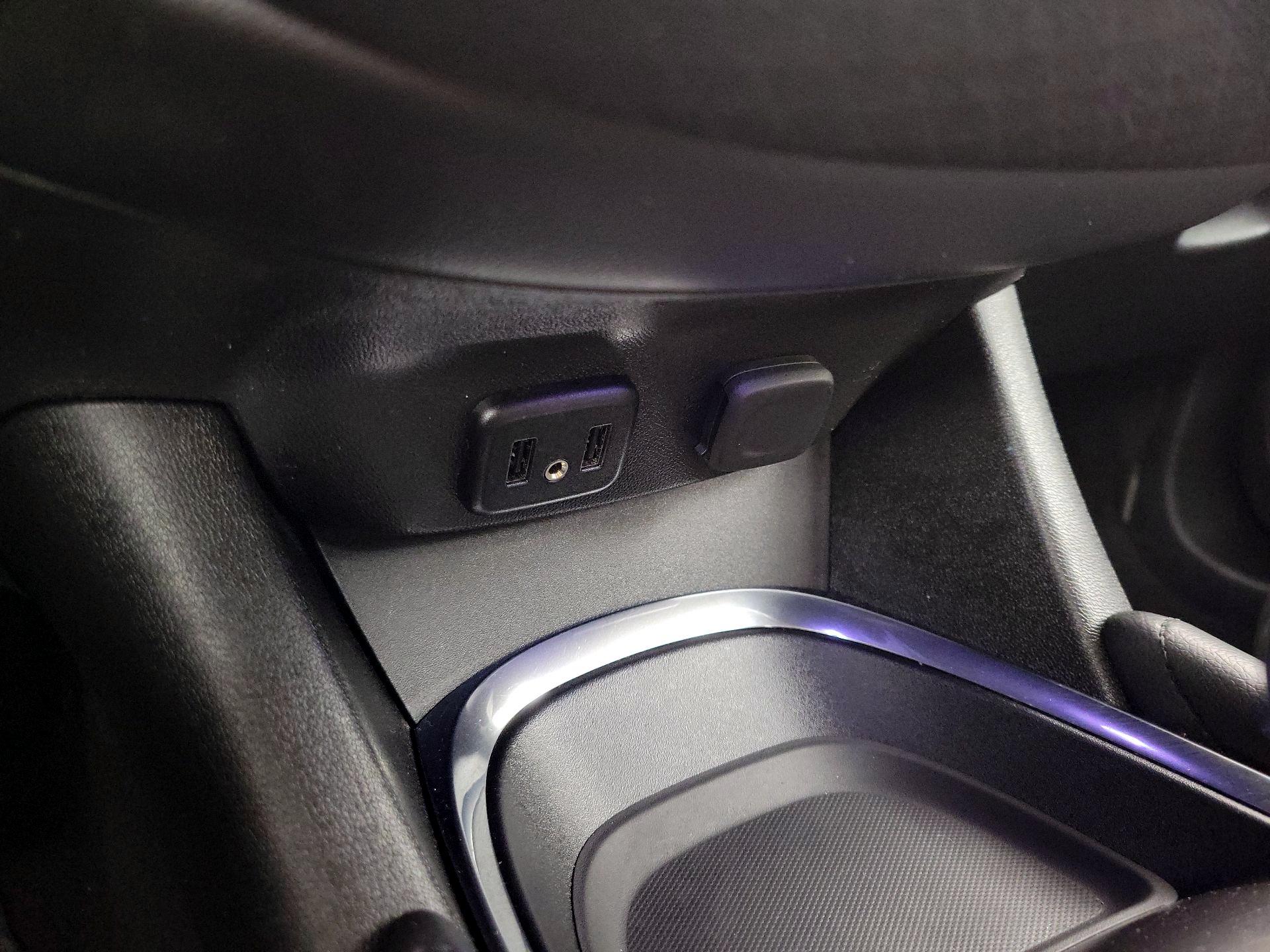 Thumbnail: 2018 Chevrolet Malibu - 18