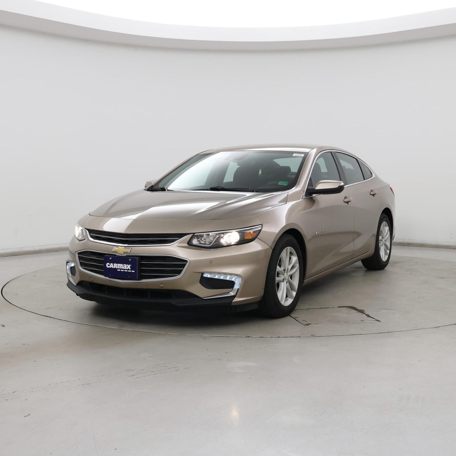 Thumbnail: 2018 Chevrolet Malibu - 4