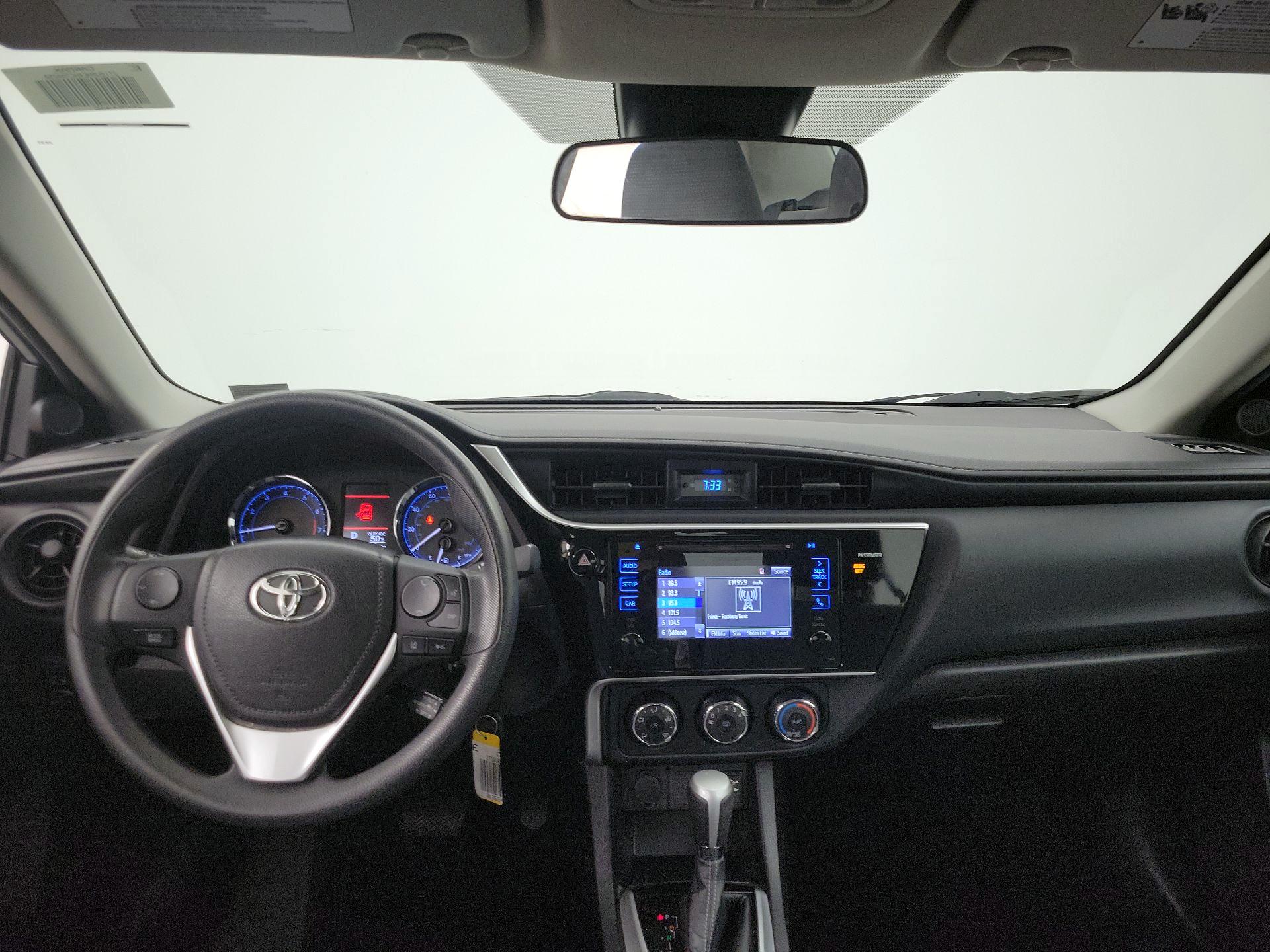 Thumbnail: 2017 Toyota Corolla - 9