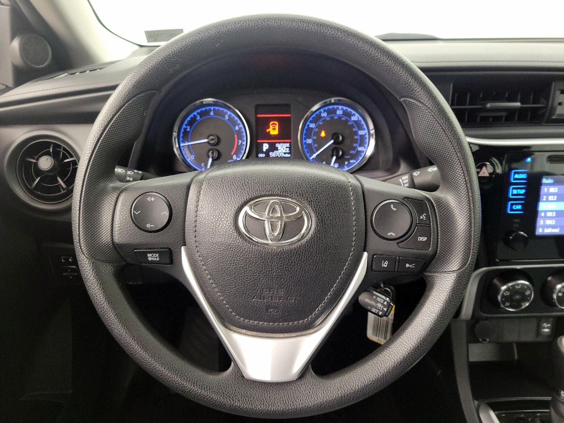 Thumbnail: 2017 Toyota Corolla - 10