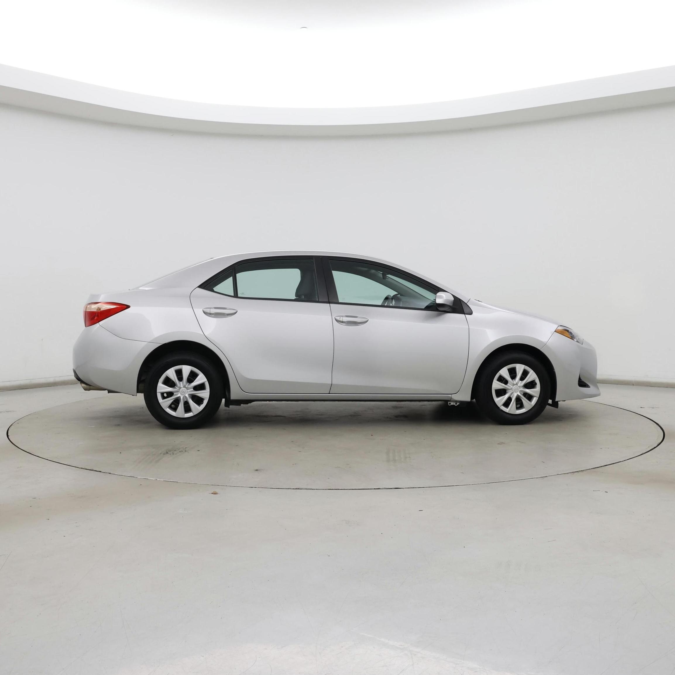 Thumbnail: 2017 Toyota Corolla - 7