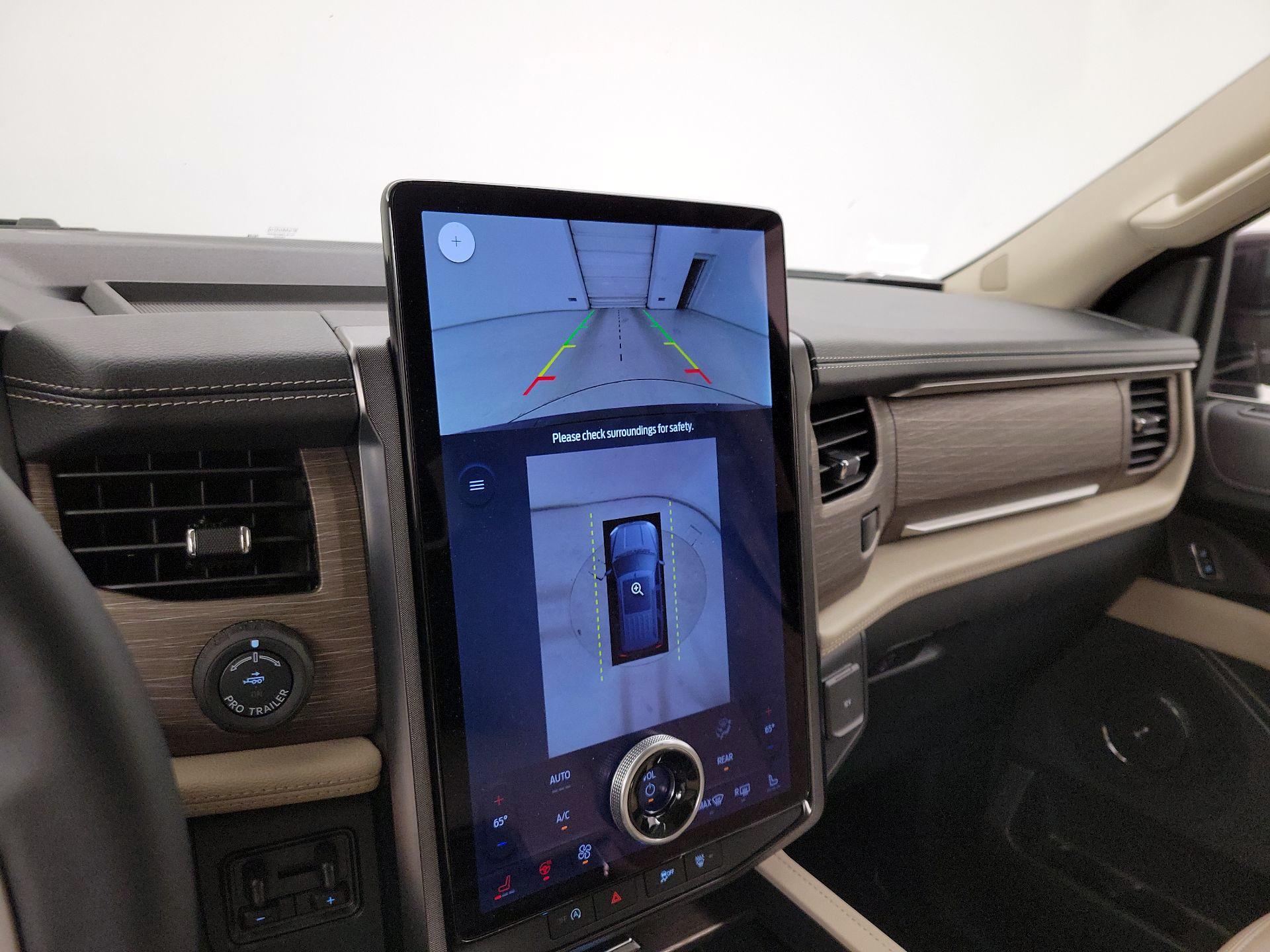 Thumbnail: 2023 Ford Expedition - 15