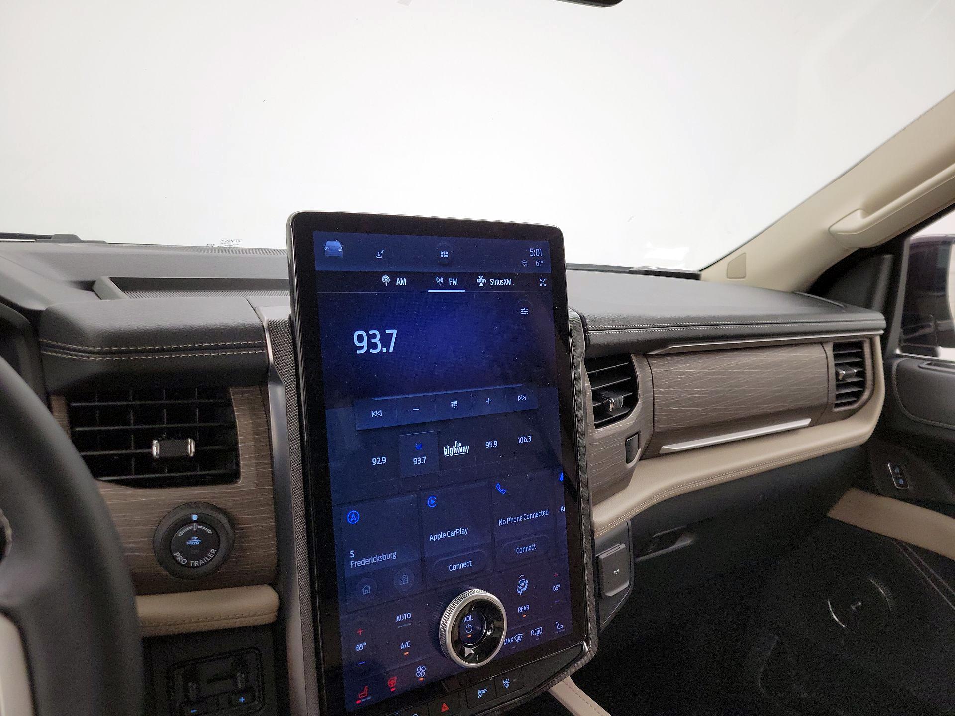 Thumbnail: 2023 Ford Expedition - 16