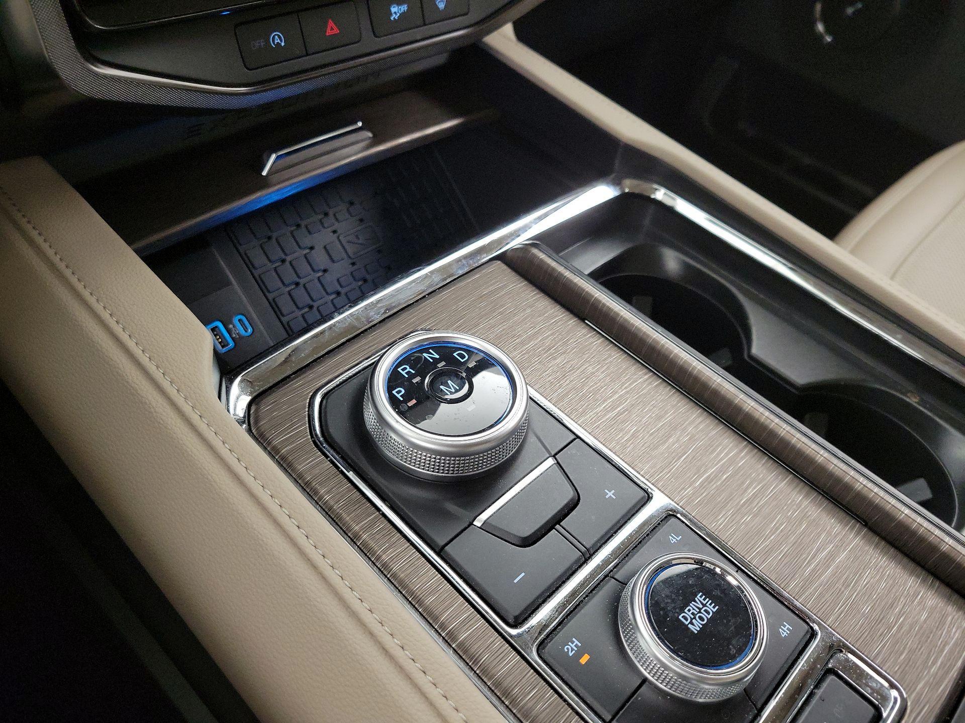 Thumbnail: 2023 Ford Expedition - 18