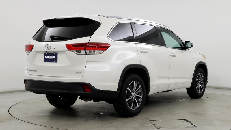 2018 Toyota Highlander XLE 8