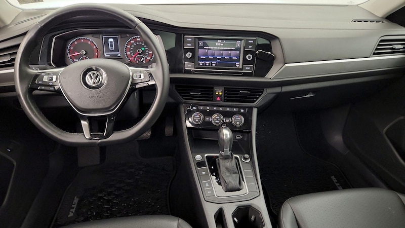 2019 Volkswagen Jetta SE 9