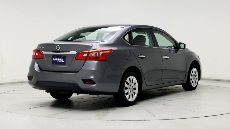 2016 Nissan Sentra S 8