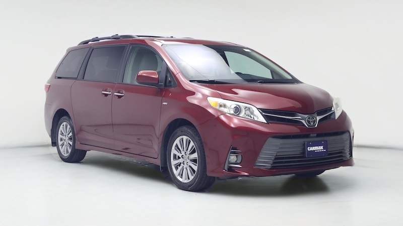 2018 Toyota Sienna XLE Hero Image