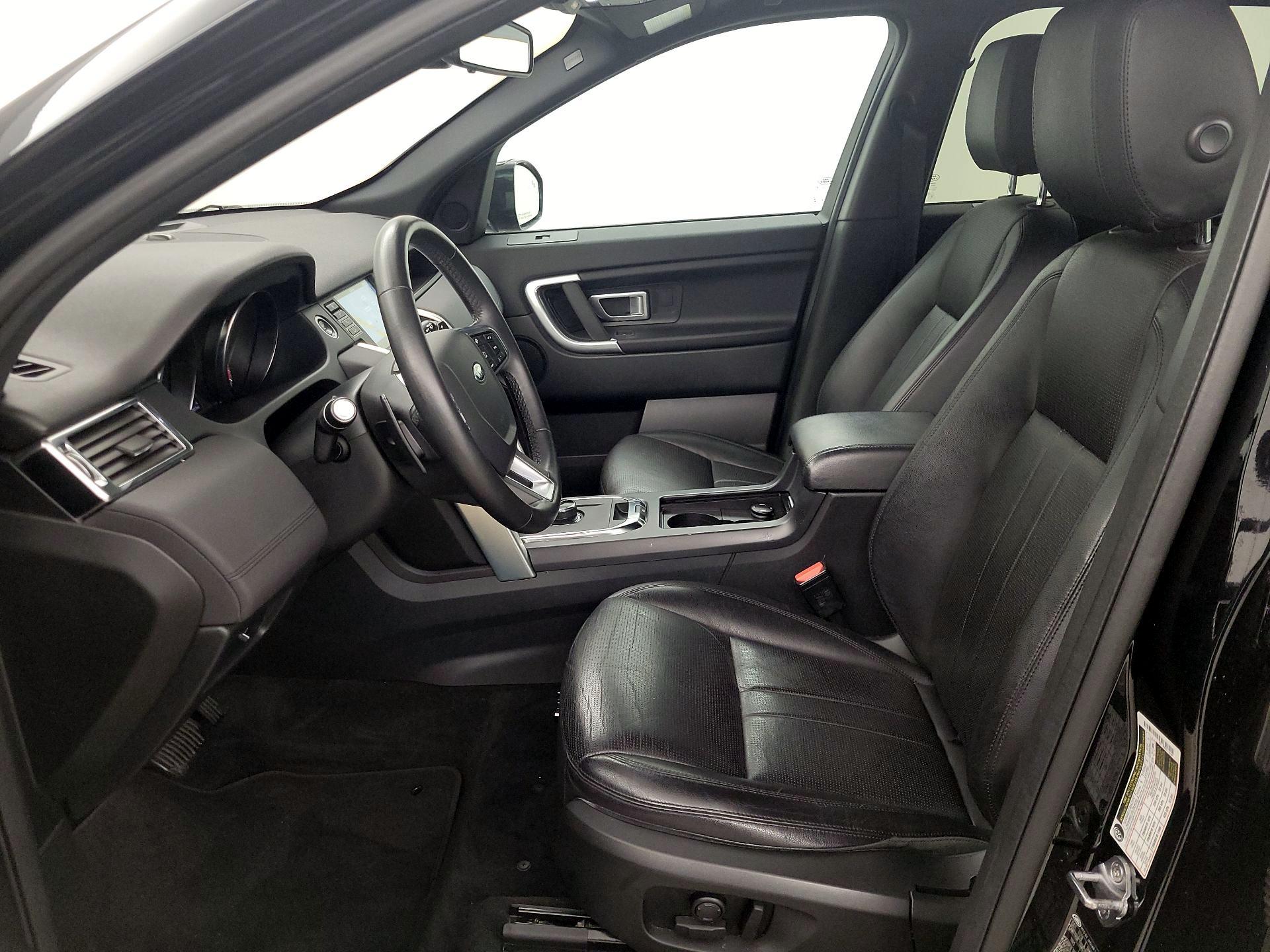 Thumbnail: 2019 Land Rover Discovery Sport - 11
