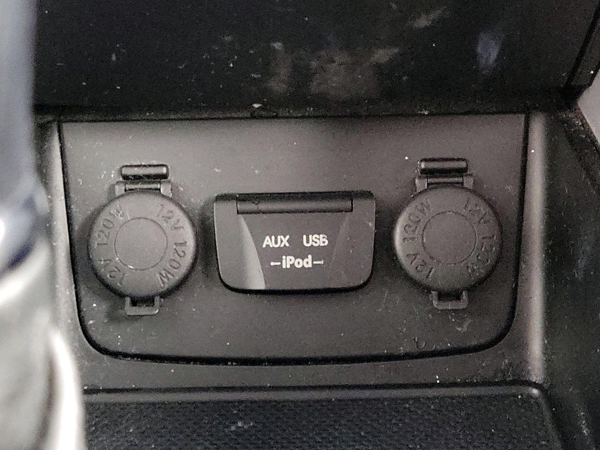 Thumbnail: 2013 Hyundai Sonata - 18