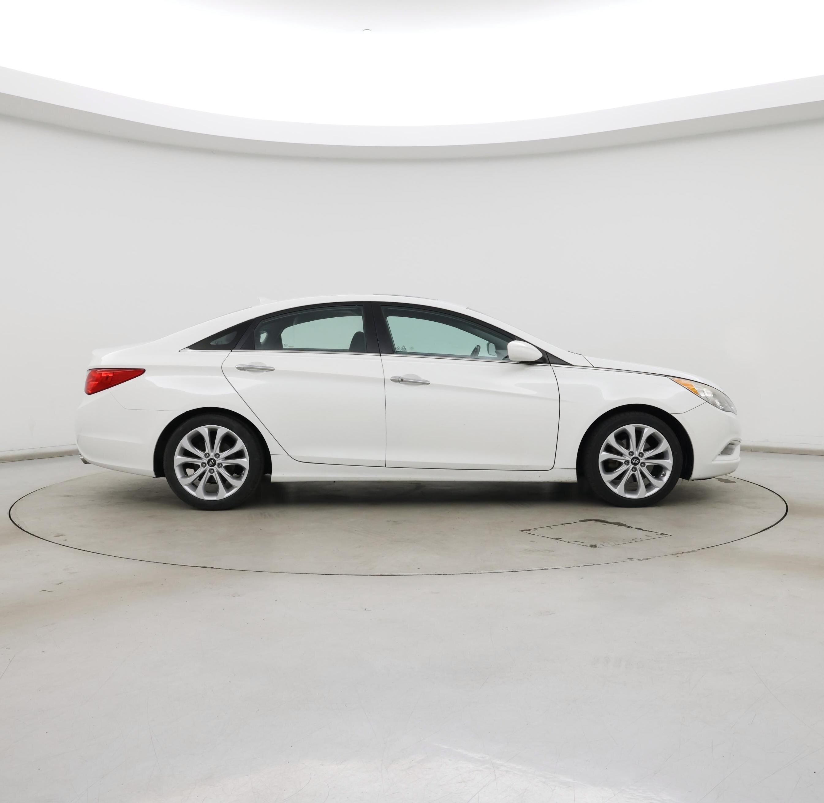 Thumbnail: 2013 Hyundai Sonata - 7