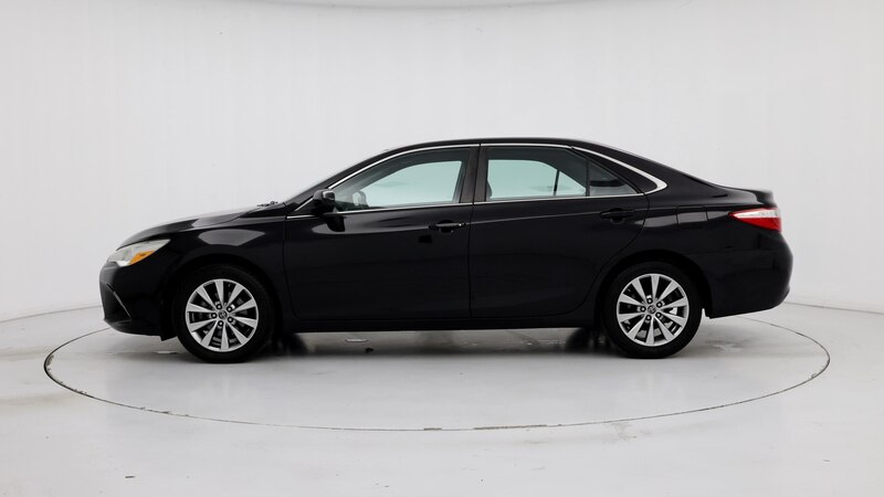 2016 Toyota Camry XLE 3