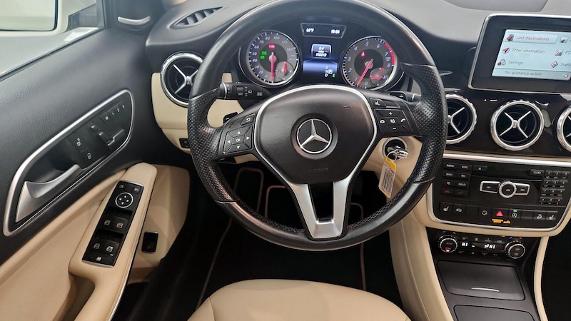 2015 Mercedes-Benz GLA 250 10