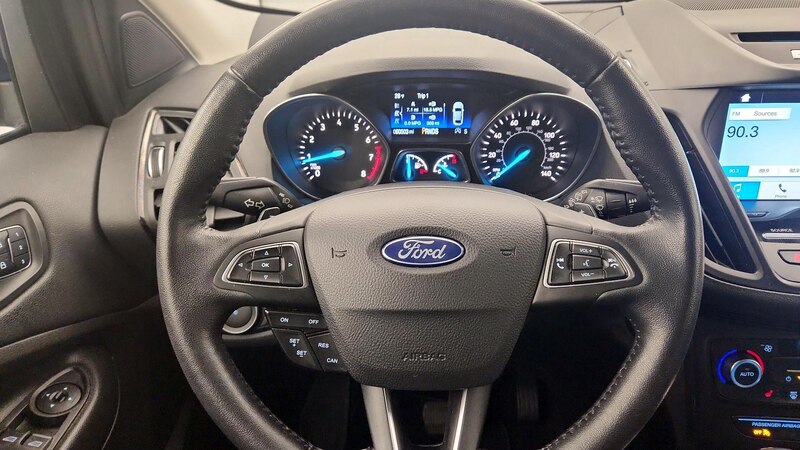 2017 Ford Escape Titanium 10