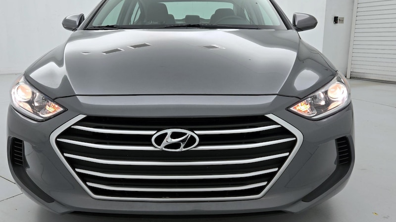 2018 Hyundai Elantra SEL 2