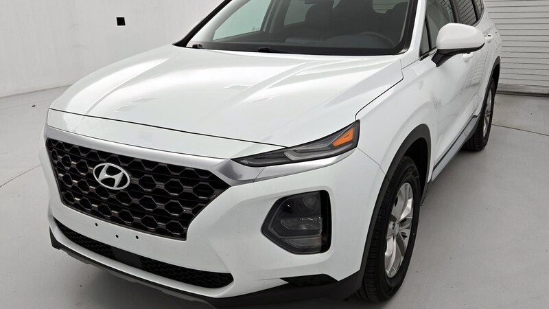 2019 Hyundai Santa Fe SE 3