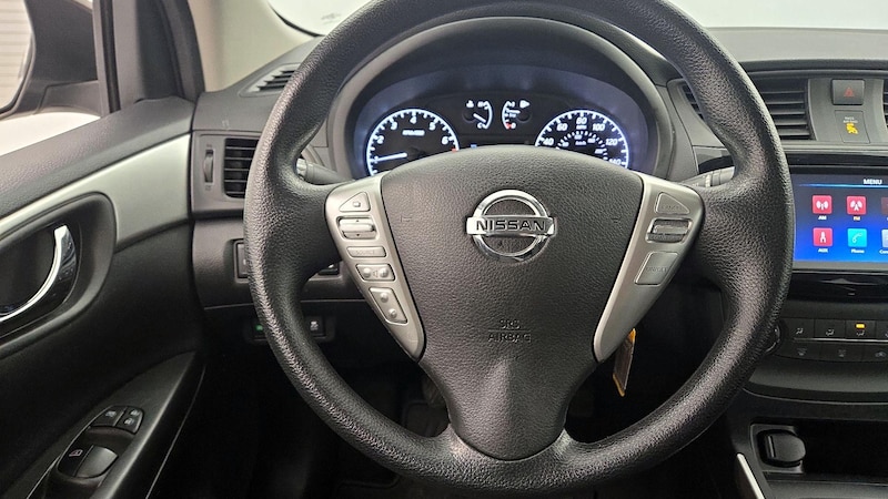 2019 Nissan Sentra S 10