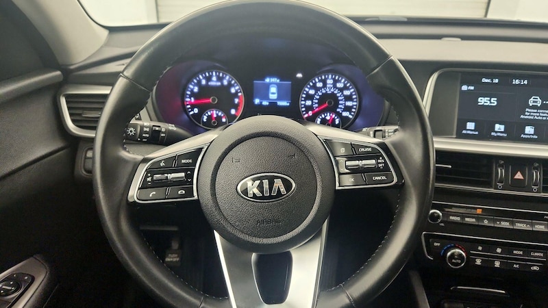 2019 Kia Optima S 10