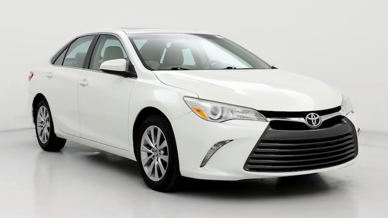 2015 Toyota Camry XLE Hero Image