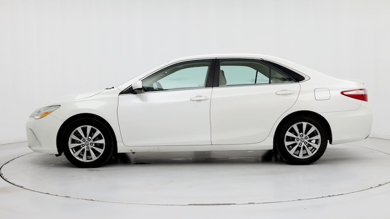 2015 Toyota Camry XLE 3