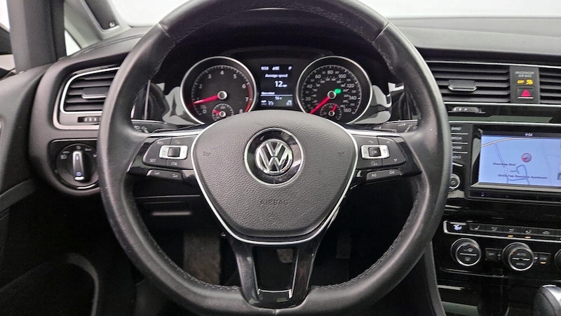 2015 Volkswagen Golf SEL 10