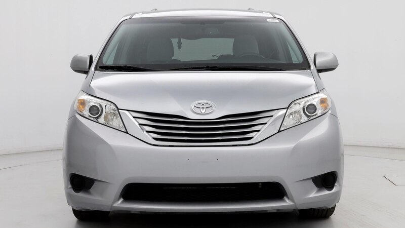 2015 Toyota Sienna LE 5