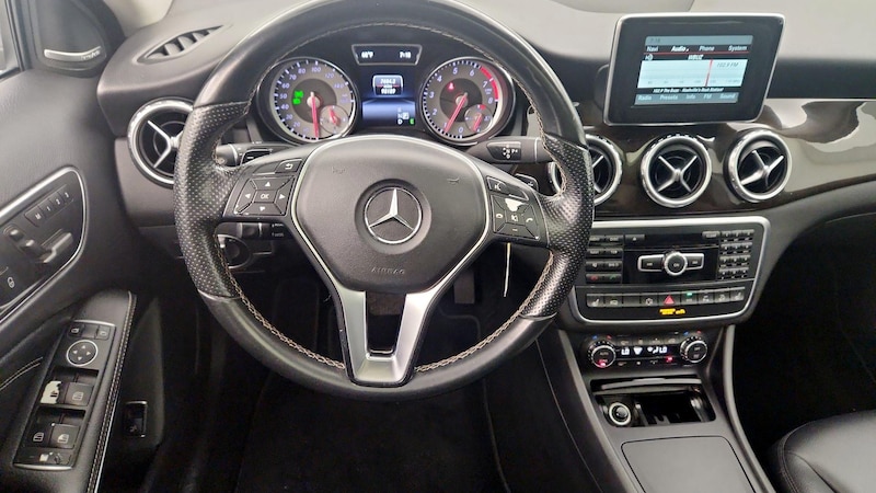 2015 Mercedes-Benz GLA 250 10