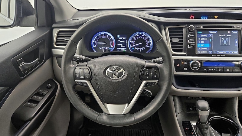 2019 Toyota Highlander XLE 10