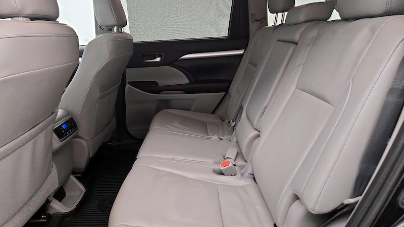 2019 Toyota Highlander XLE 20