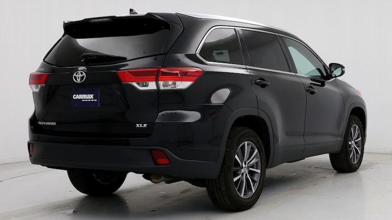 2019 Toyota Highlander XLE 8