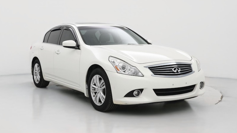 2013 INFINITI G37 X Hero Image