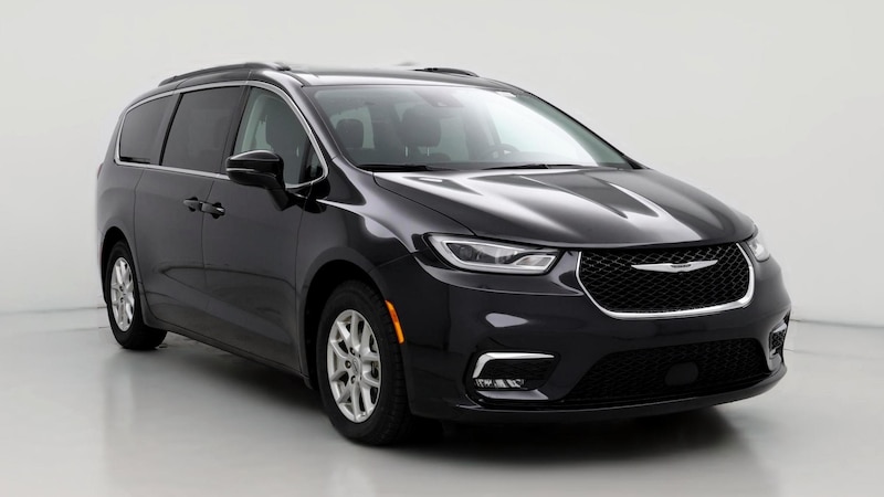 2022 Chrysler Pacifica Touring L Hero Image