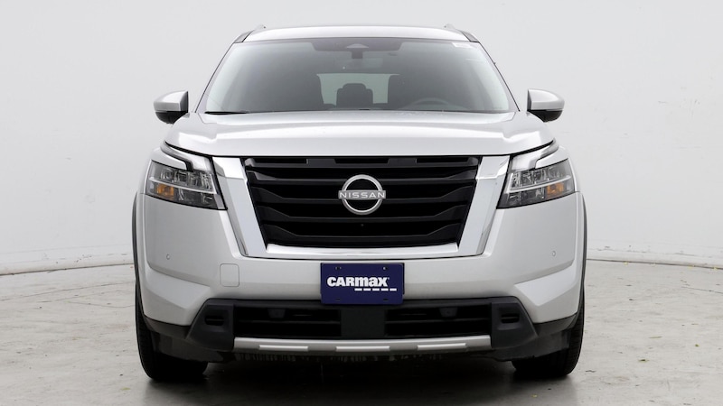 2023 Nissan Pathfinder SL 5