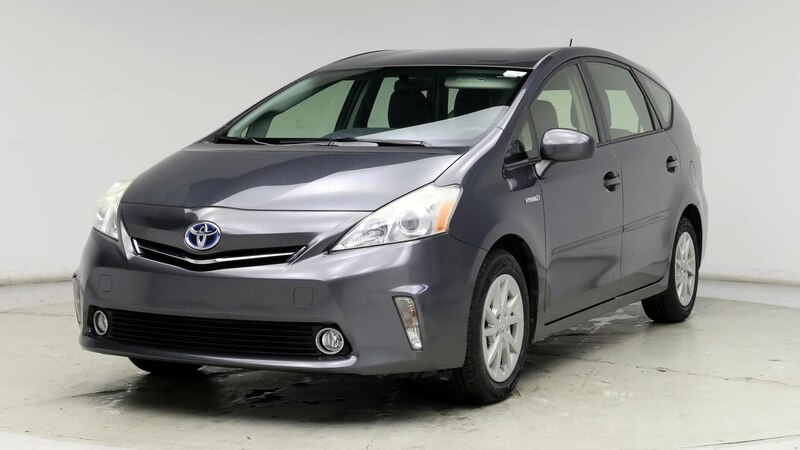 2013 Toyota Prius v Two 4